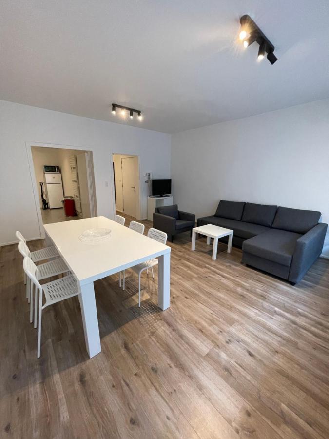 Lovely 2 Bedroom Appartment Near Knokke-Strand Beach Bar Exterior photo